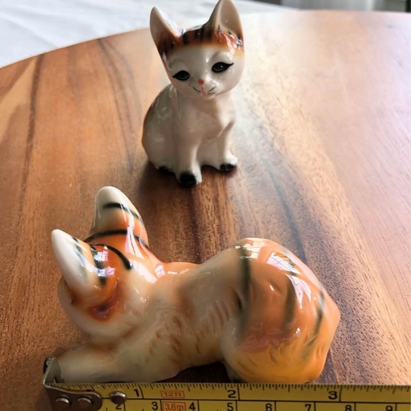 Tabby Cat/Kitten Bone China Figurines (2) Vintage,Made In Taiwan - Picture 10 of 10
